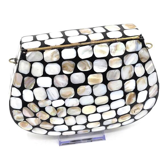 Ramla Chic Mosaic Shell Clutch - Your New Favorite Arm Candy!